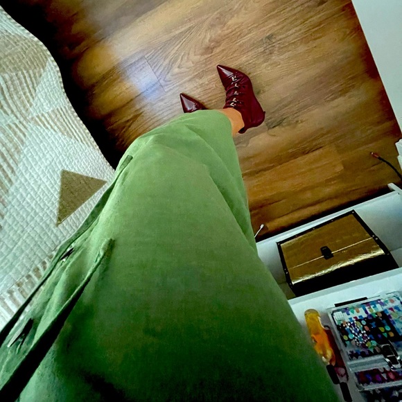 Meet your Posher, Posh - Picture 2 of 2